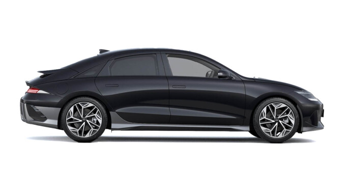 Hyundai IONIQ 6 168kW Premium 77kWh 4dr Auto Electric Saloon - Image 2